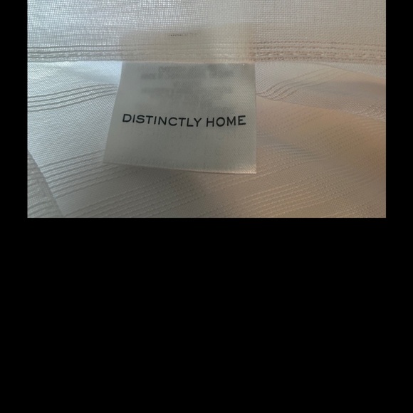 Distinctly Home Lana White Striped Sheer
NWT
Grey Grommet Panel Curtain 54Wx84L - Picture 2 of 6